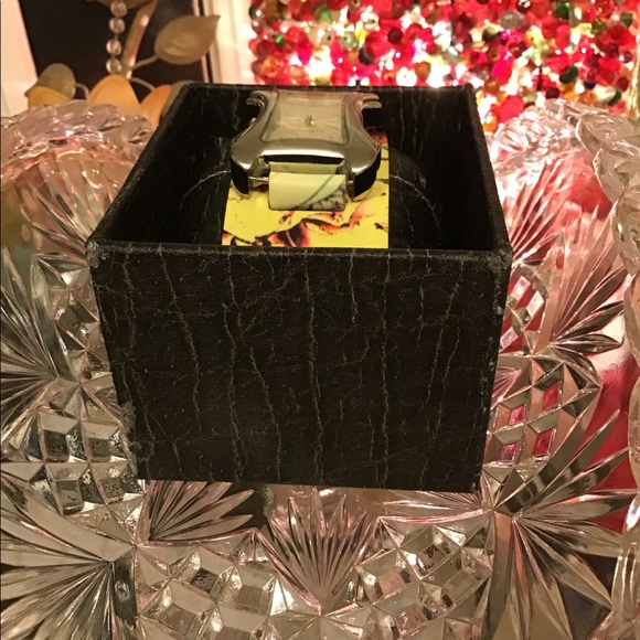 👑 Nemesis Ladies Watch - Picture 7 of 8